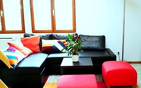 Cozy Villa Close To Cern, Geneva Airport, Un